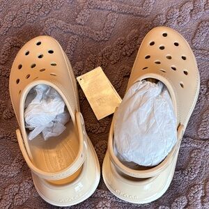 Crocs Women’s ‘Mega Crush Clog’ - Cream